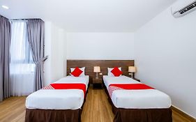 Homey Hotel